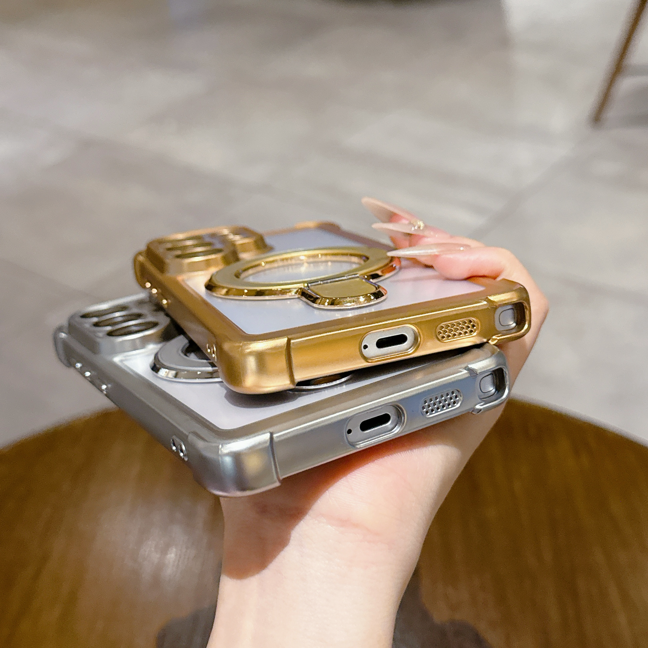 Custodia Magnetica Girevole a  - Kickstand Adjustable recensione e prezzo